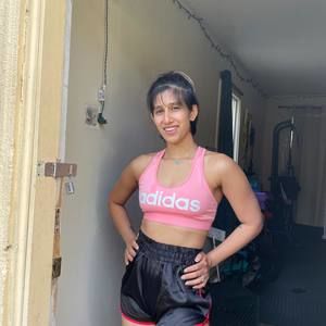 Meet your Posher, Divya